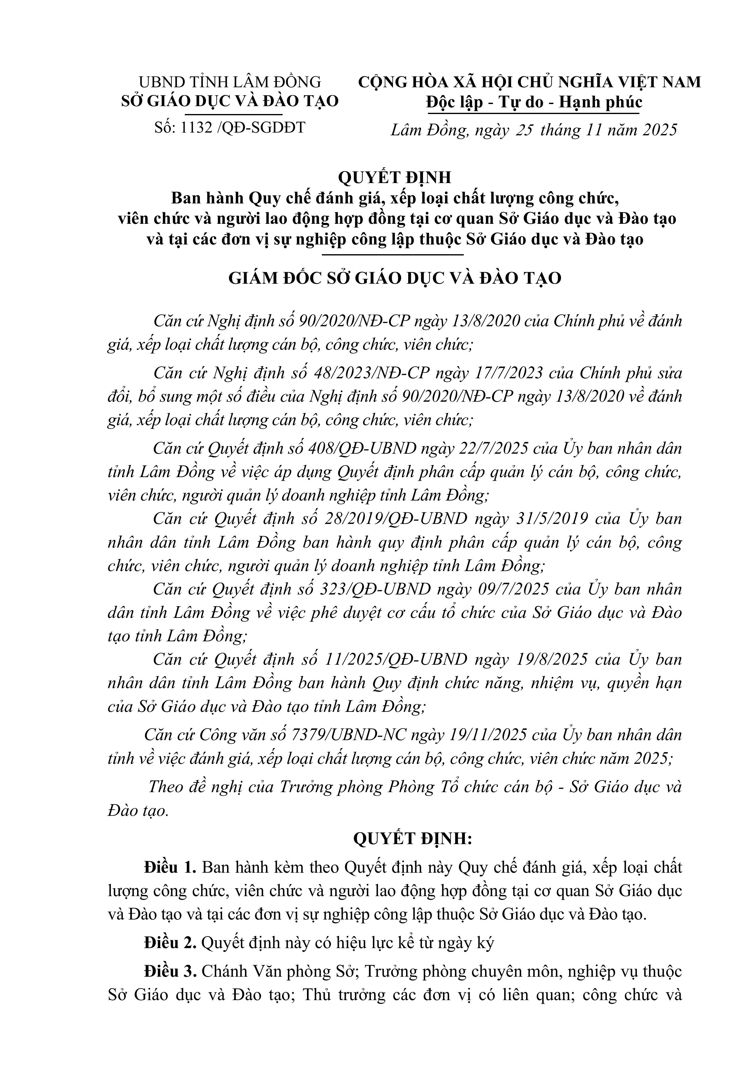 Quyết định Ban hành Quy chế đánh giá, xếp loại chất lượng công chức,  viên chức và người lao động hợp đồng tại cơ quan Sở Giáo dục và Đào tạo và tại các đơn vị sự nghiệp công lập thuộc Sở Giáo dục và Đào tạo
