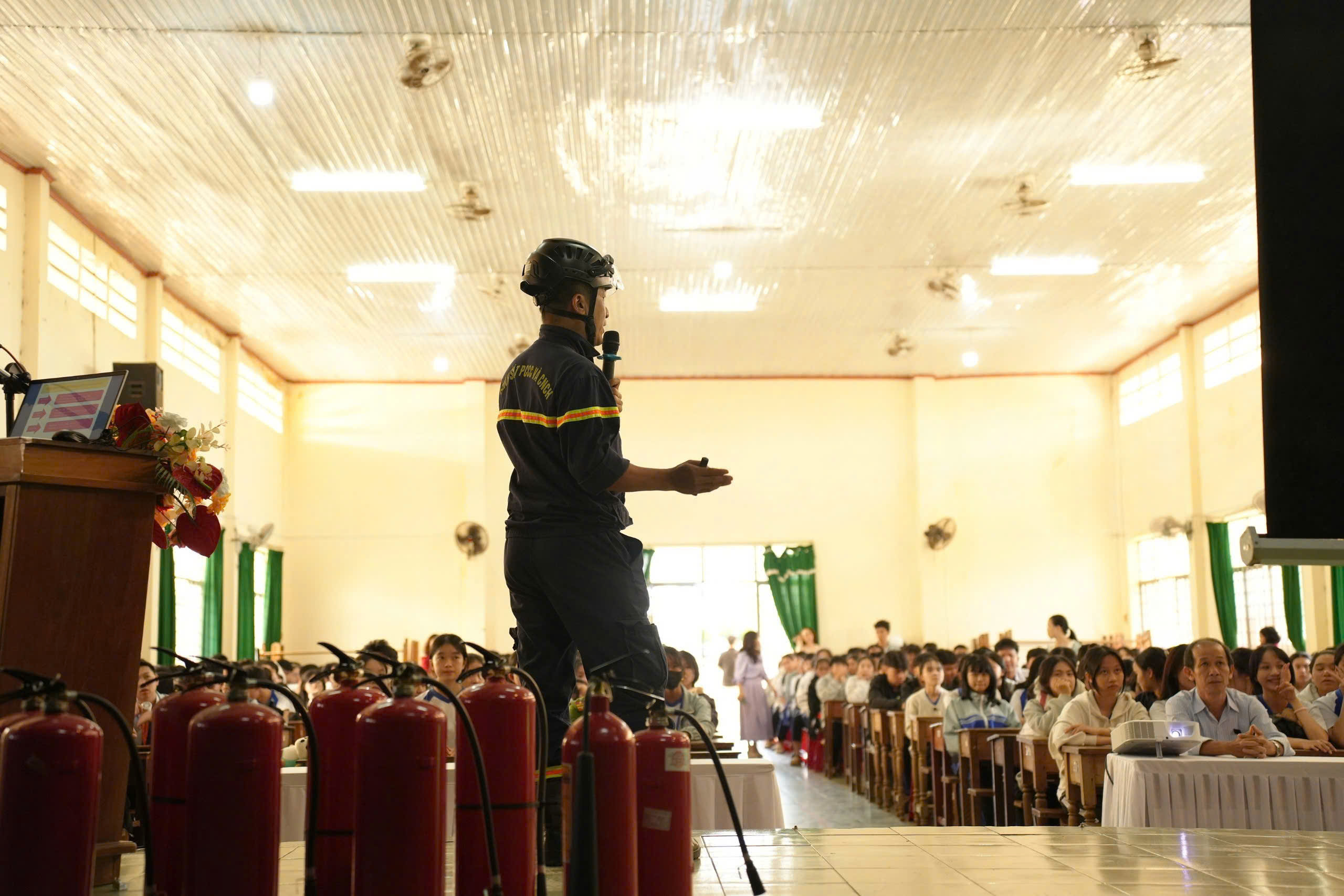 CHƯƠNG TRÌNH TUYÊN TRUYỀN, TRẢI NGHIỆM  THỰC HÀNH CHỮA CHÁY VÀ CỨU NẠN, CỨU HỘ