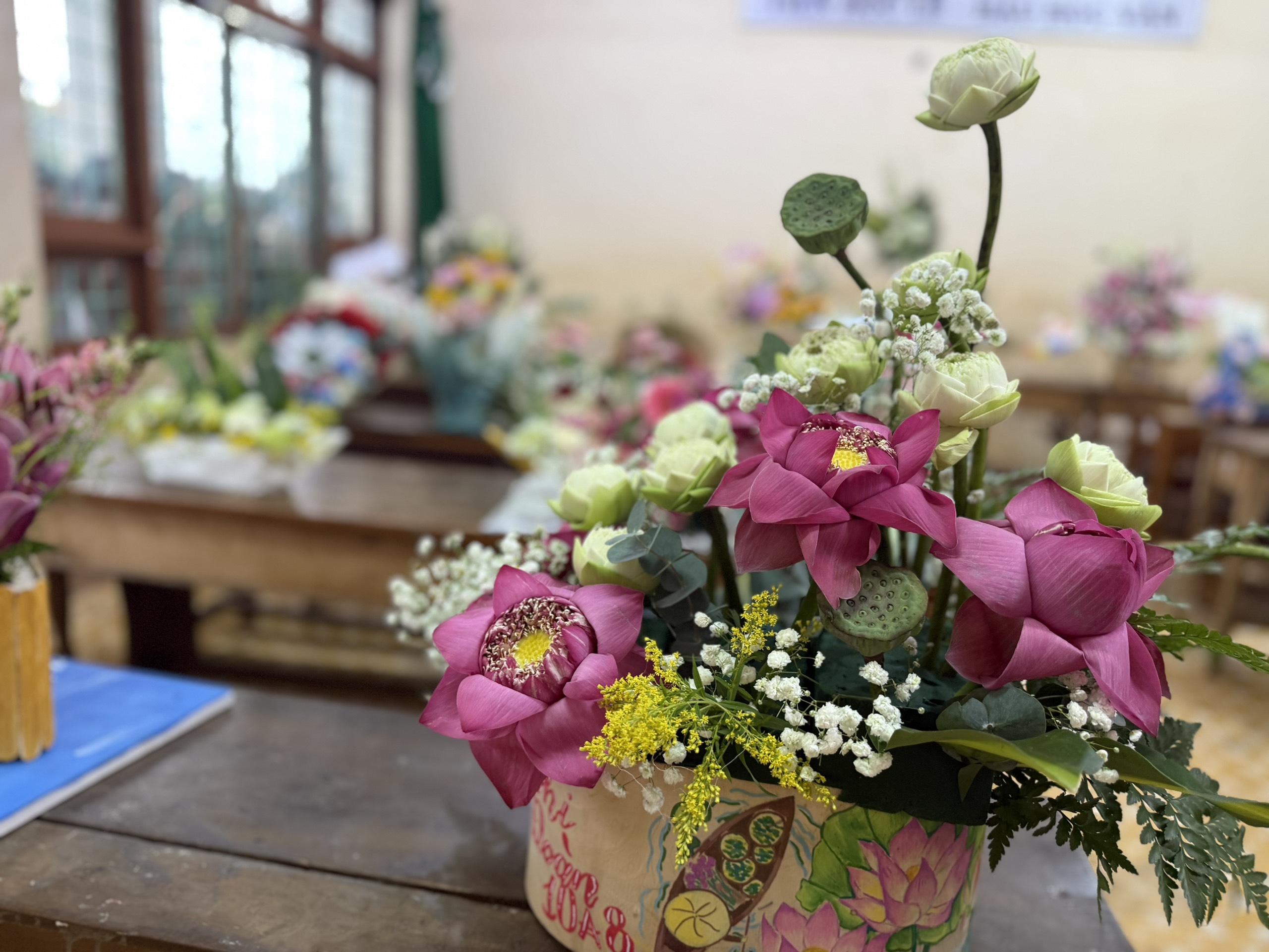 “Sắc hoa tri thức – Tri ân người gieo sáng”